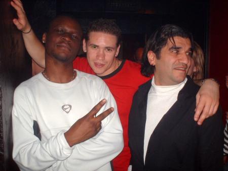 une photo de stephane, romain et zozo